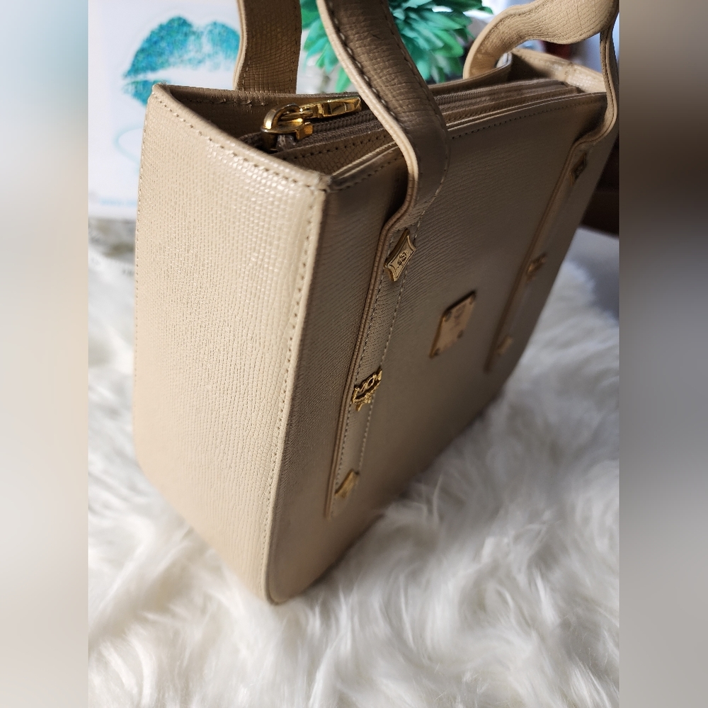 MCM Handbag - Picture 6 of 12